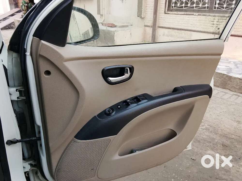 Hyundai I10 Asta 2011 With Passing Upto 2031