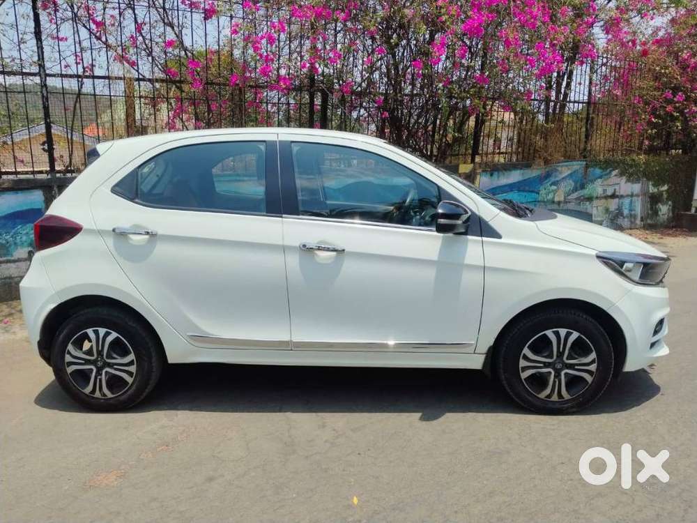 Tata Tiago 1.2 Revotron Xta, 2024, Cng & Hybrids
