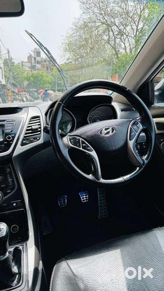 Hyundai Elantra Petrol 2015
