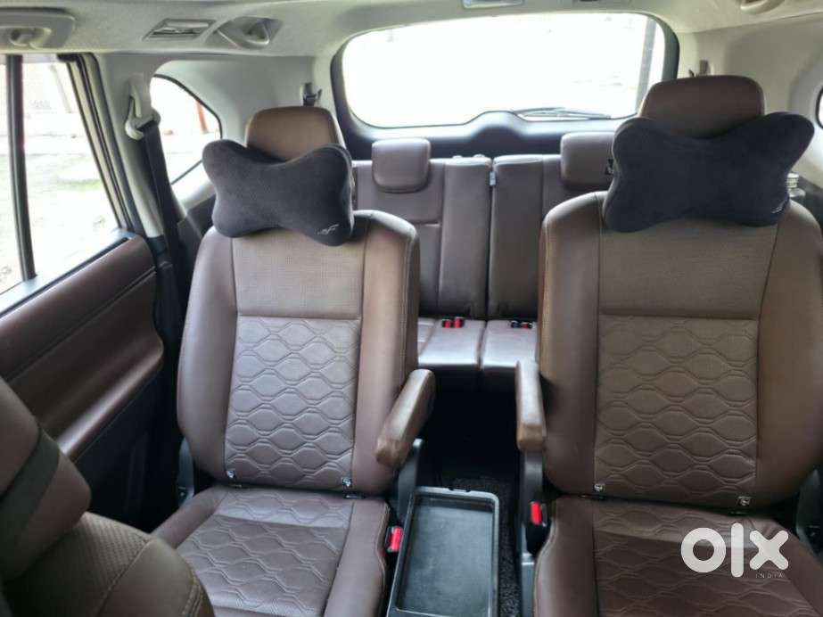 Toyota Innova Hycross 2.0 Zx (o) Hybrid 7 Str, 2023, Petrol