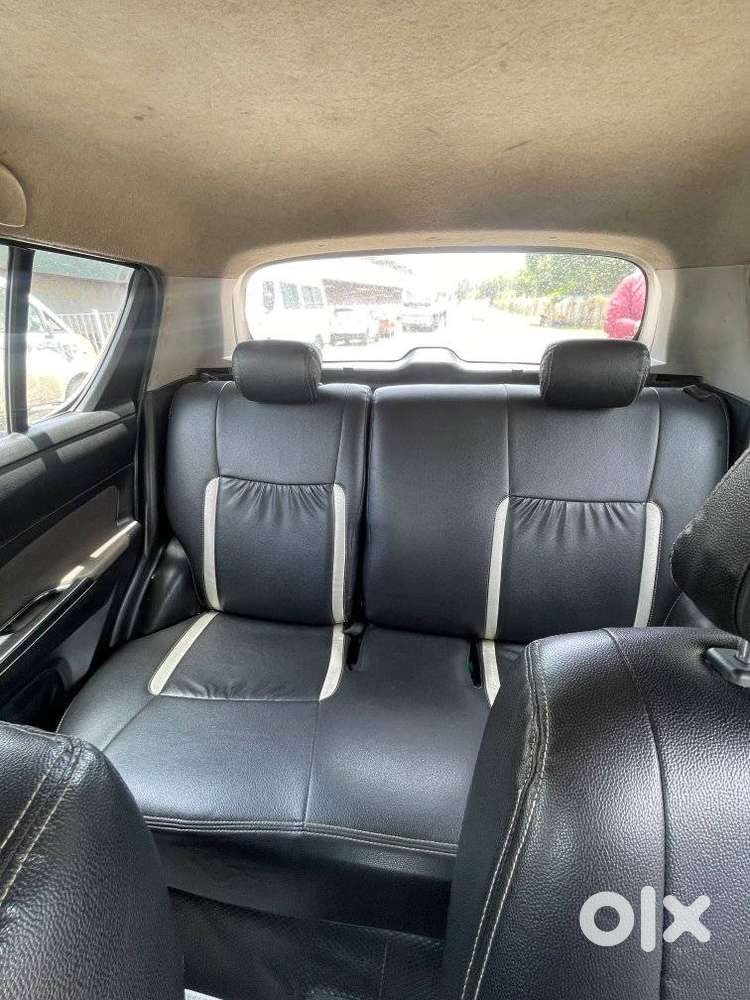 Maruti Suzuki Swift Vxi Optional, 2015, Petrol