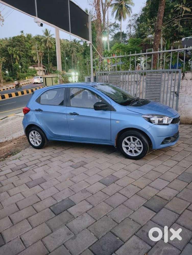 Tata Tiago, 2016, Petrol