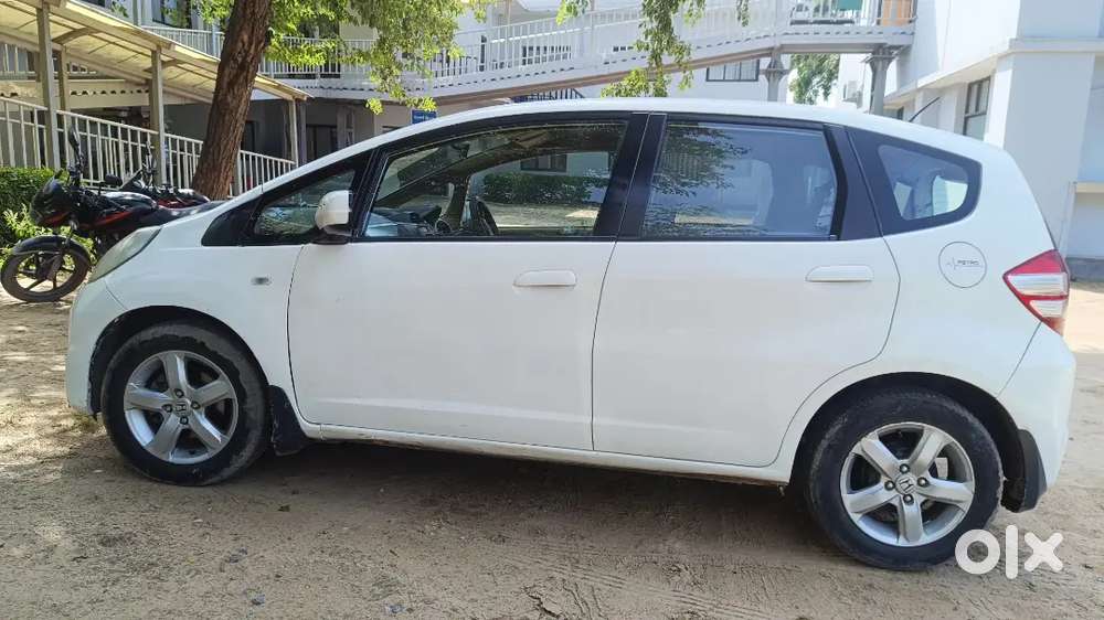 Honda Jazz 2011 S / Valid Upto 2011 November.