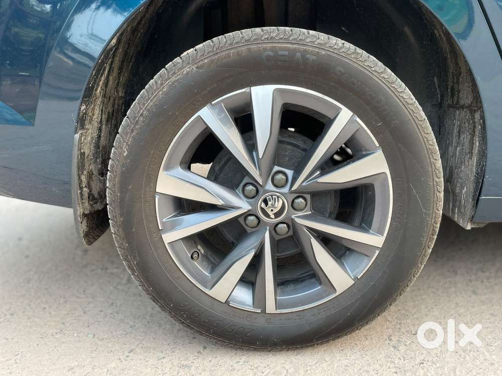 Skoda Slavia 1.5 Tsi Style At, 2024, Petrol