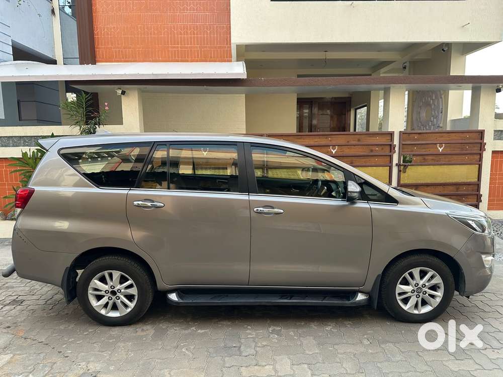 Toyota Innova Crysta 2019