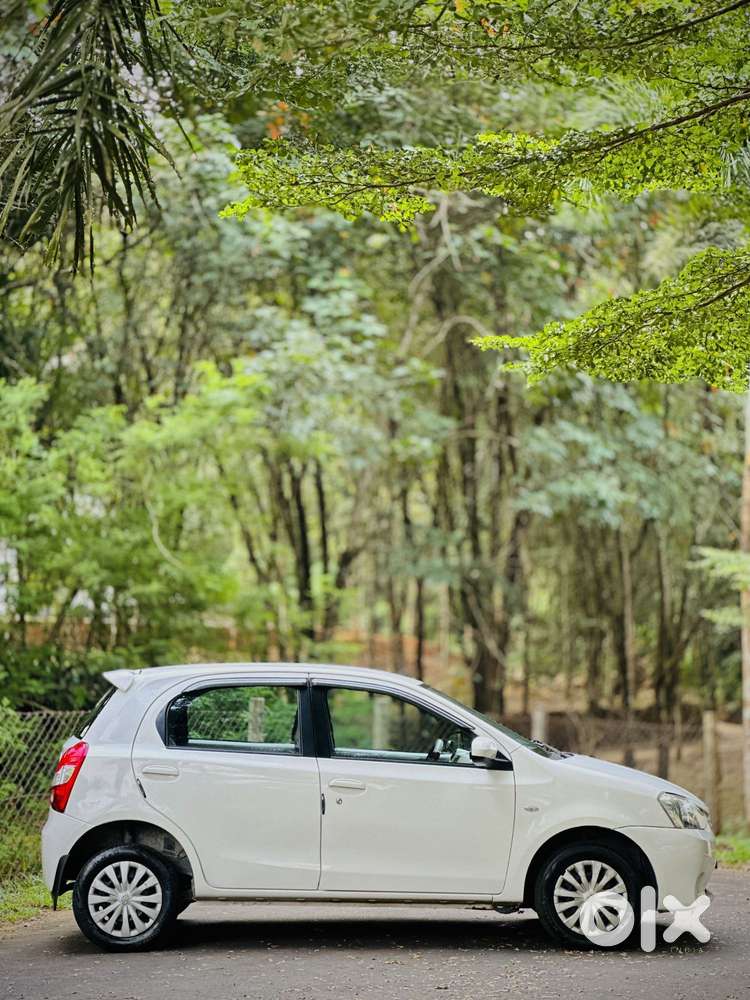 Toyota Etios Liva G, 2014, Petrol
