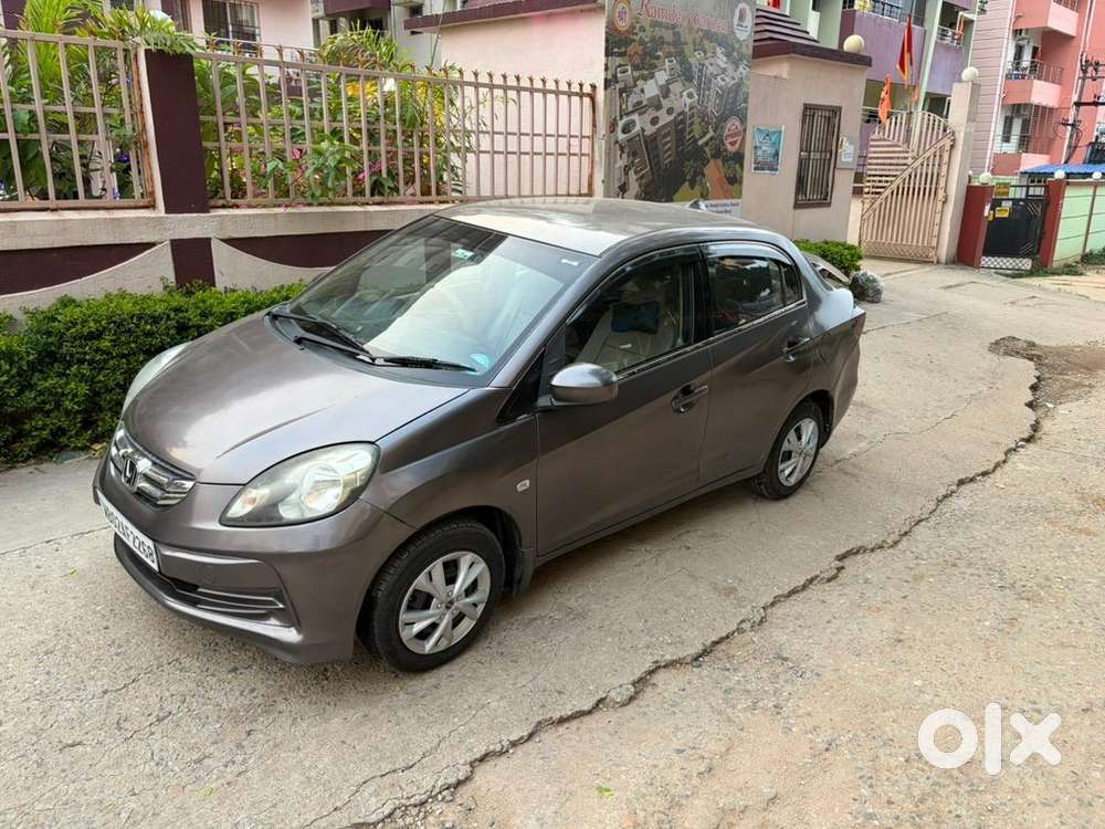 Honda Amaze 2015 Diesel Well Maintained