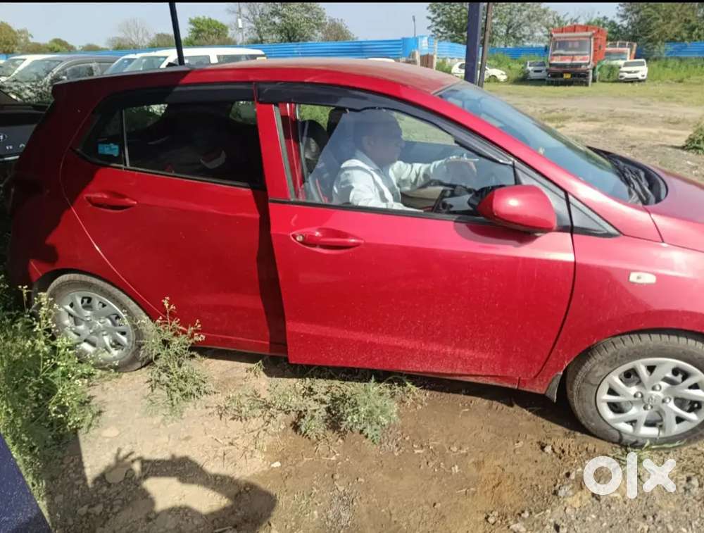 Hyundai Grand I10 2017 Petrol 53000 Km Driven