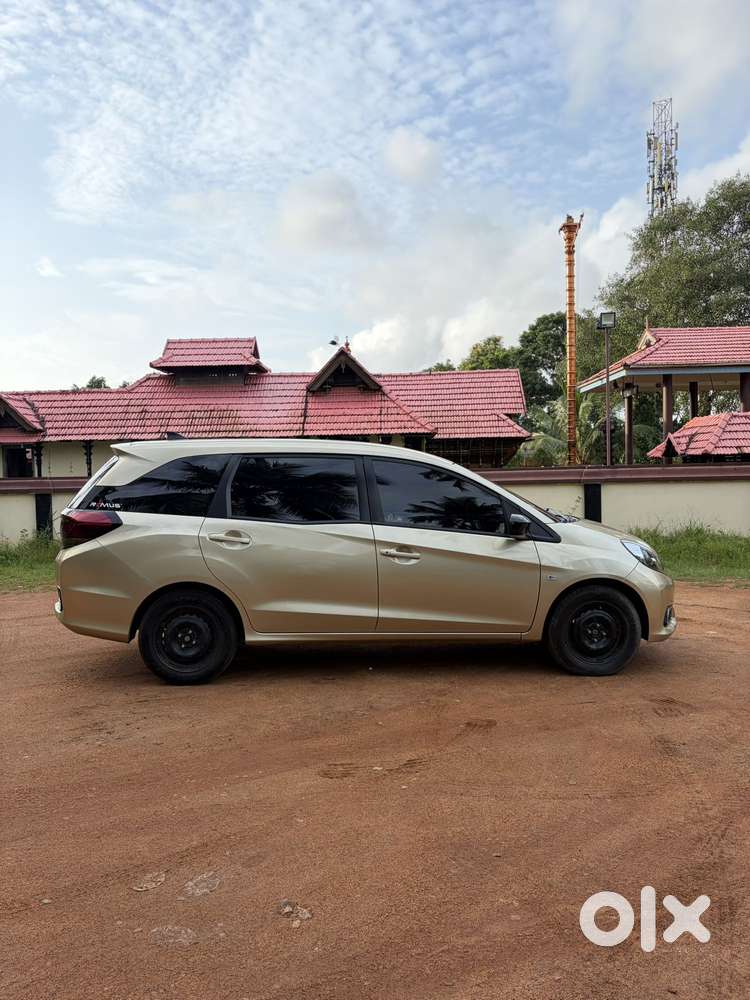 Honda Mobilio 1.5 S I-vtec Mt, 2015, Petrol