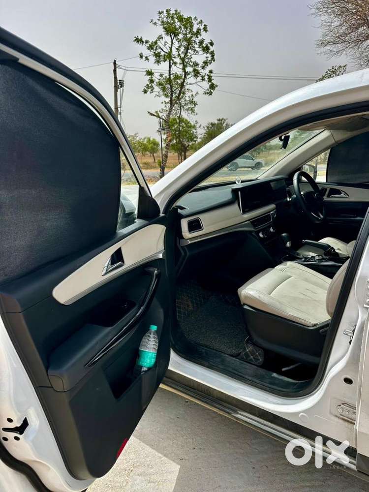 Mahindra Xuv700 Diesel Auto 2024 1st Owner