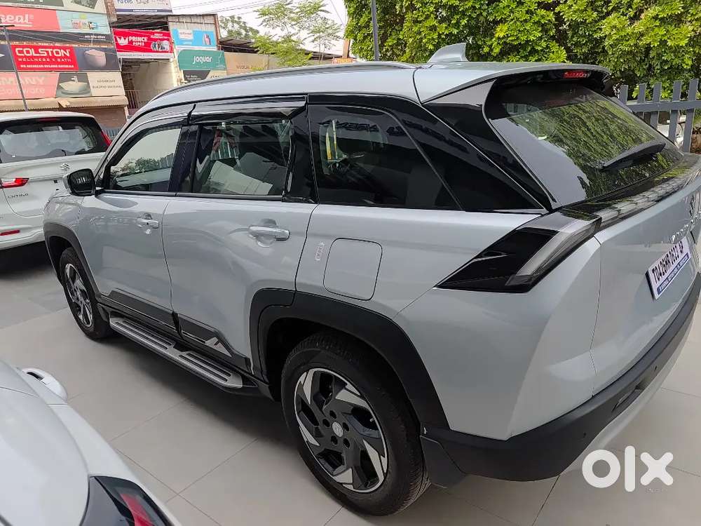 Model Zxi (o) Silver With Top Model Alloys
