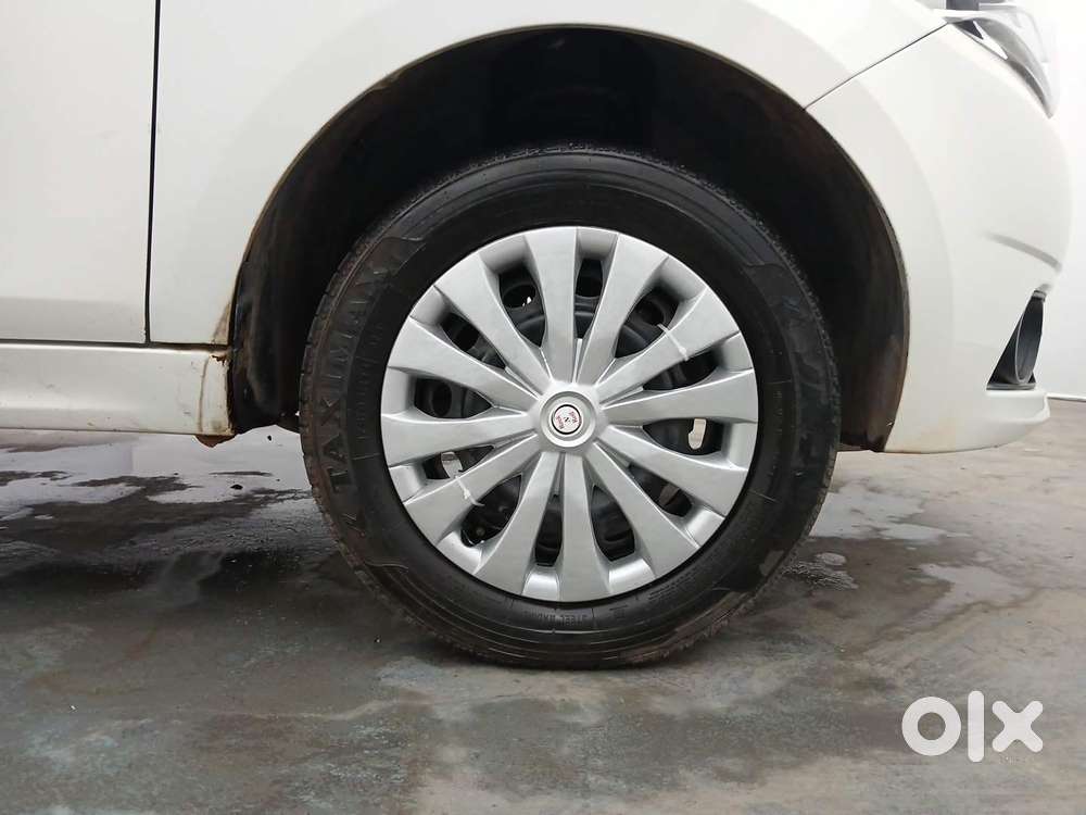 Tata Tiago 1.2 Revotron Xt, 2017, Petrol