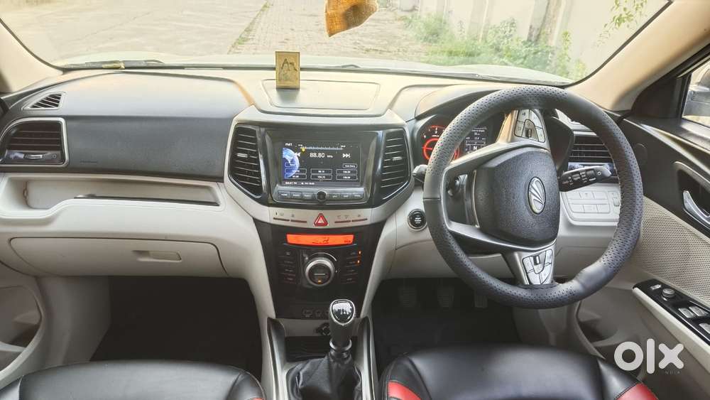 Mahindra Xuv300 W8, 2019, Petrol