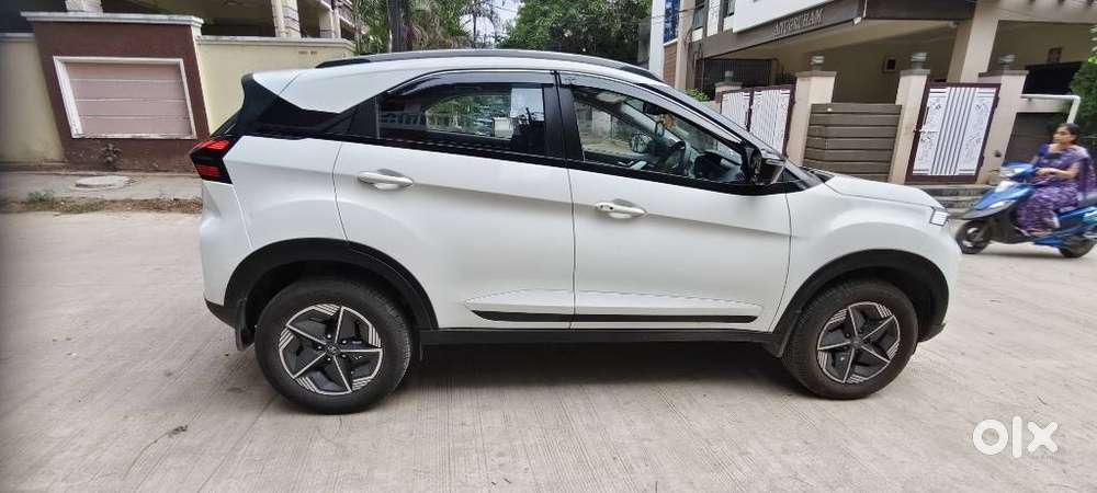 Tata Nexon Pure 1.2 S Revotron Petrol 6 Mt, 2024, Petrol