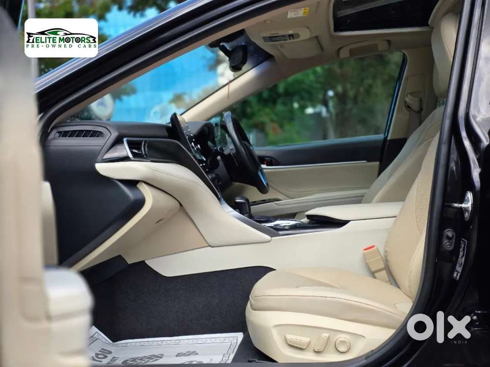 Toyota Camry Hybrid, 2022, Petrol