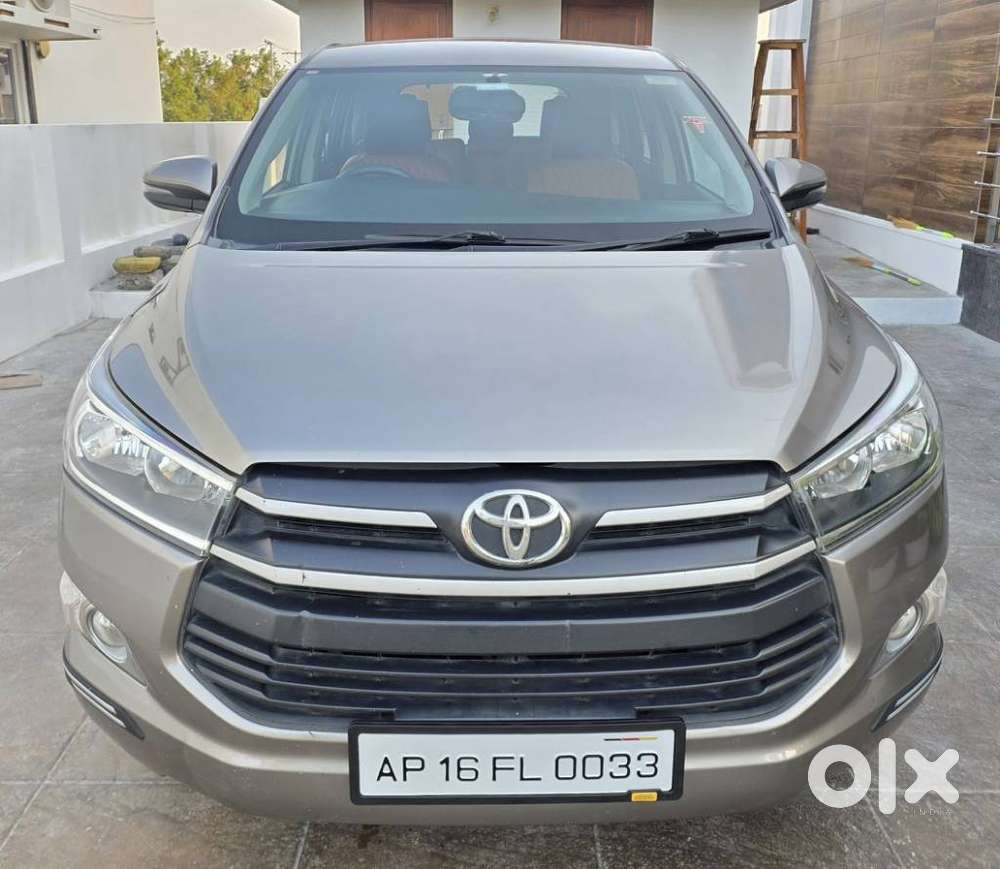 Toyota Innova Crysta 2.4 G Mt 8s, 2018, Diesel
