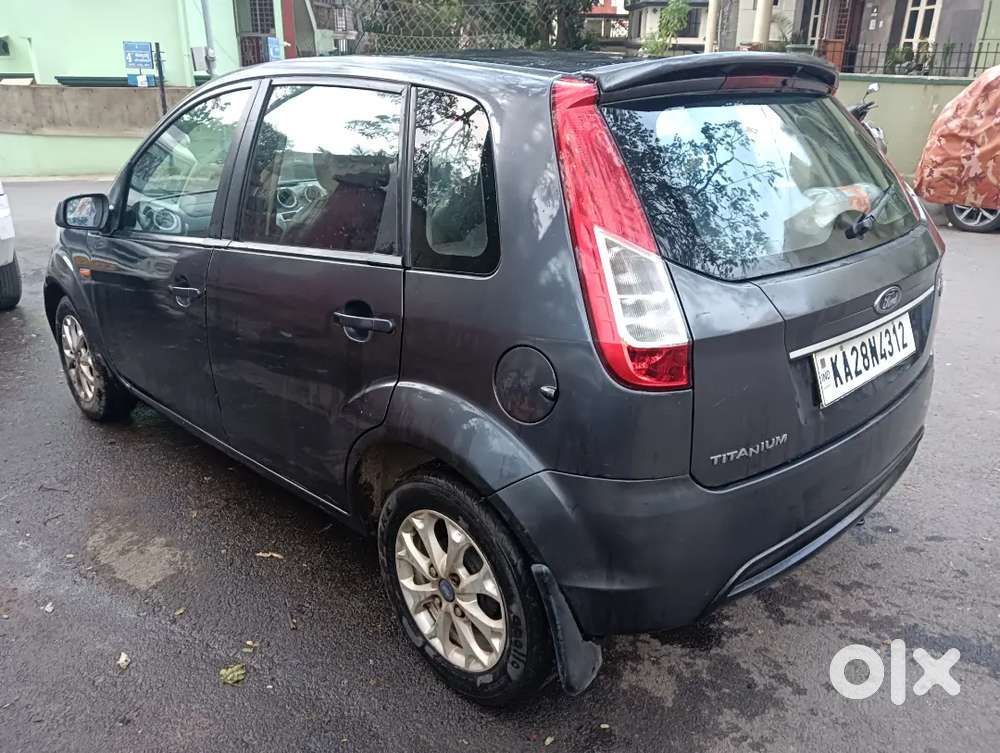 Ford Figo Diesel Titanium 2013