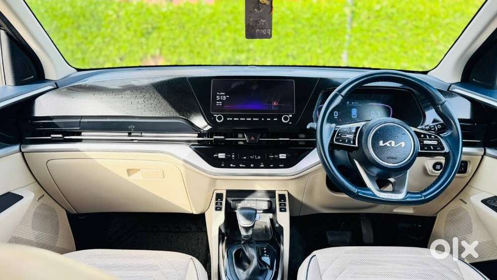 Kia Carens 1.4 Luxury Plus 6 Str, 2022, Diesel