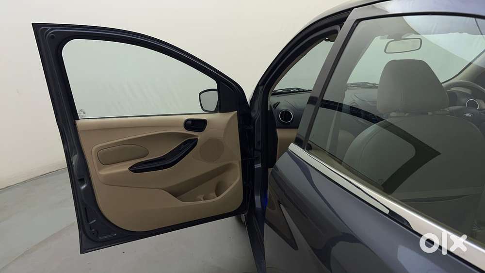 Ford Figo Aspire Titanium, 2017, Petrol