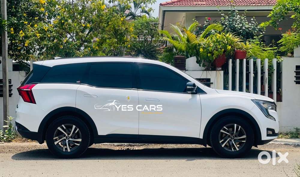 Mahindra Xuv700 2.0 Ax 5 Petrol Mt 7 Str, 2022, Petrol