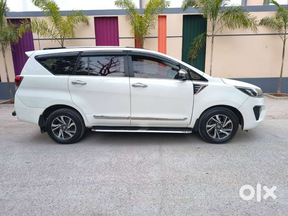 Toyota Innova Crysta 2.4 V 8 Str, 2021, Diesel