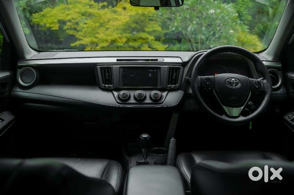 Toyota Land Cruiser V8 Petrol, 2015, Petrol