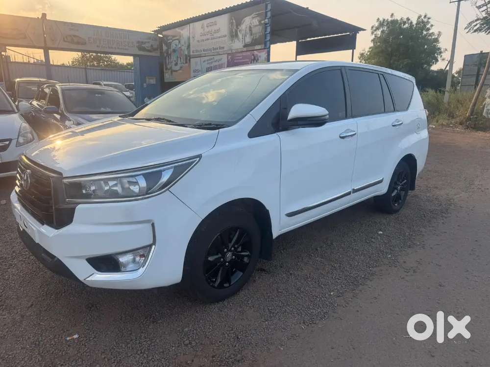 Toyota Innova Crysta 2.4 2019