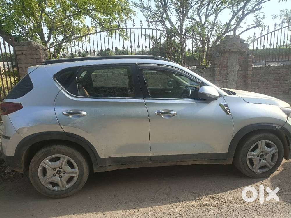 Kia Sonet 2023 Petrol 125000 Km Driven