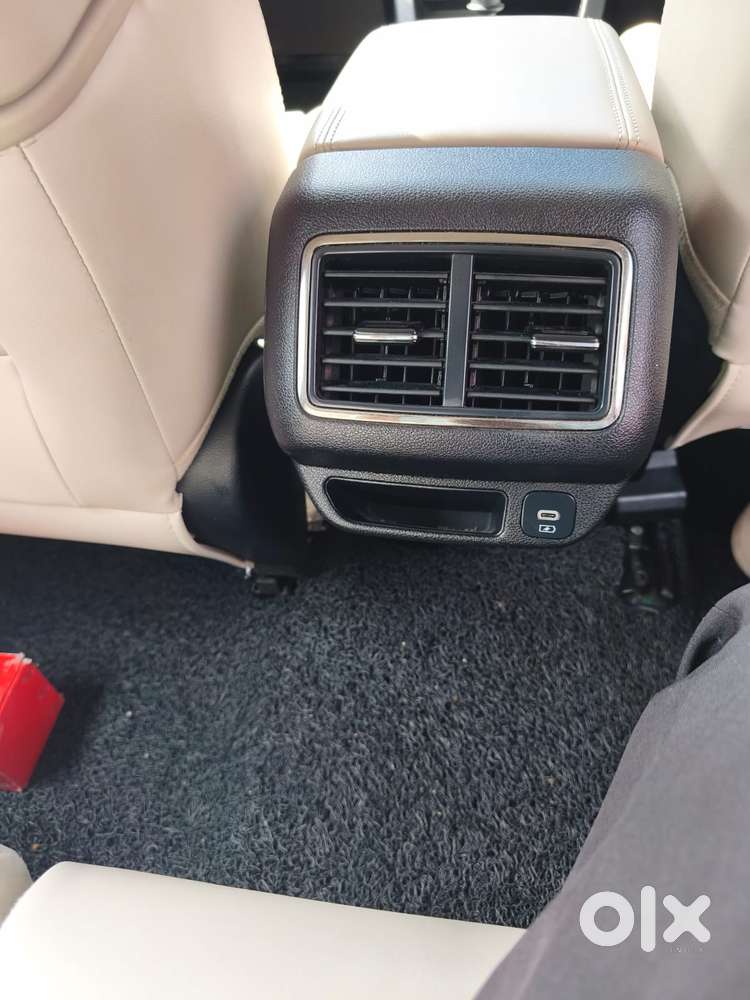 Mahindra Xuv700 Ax7 Luxury Pack Awd, 2024, Diesel