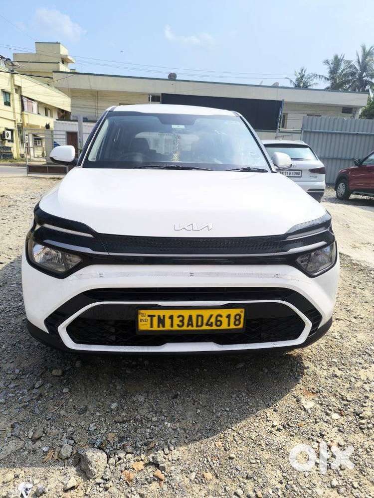 Kia Carens, 2024, Petrol
