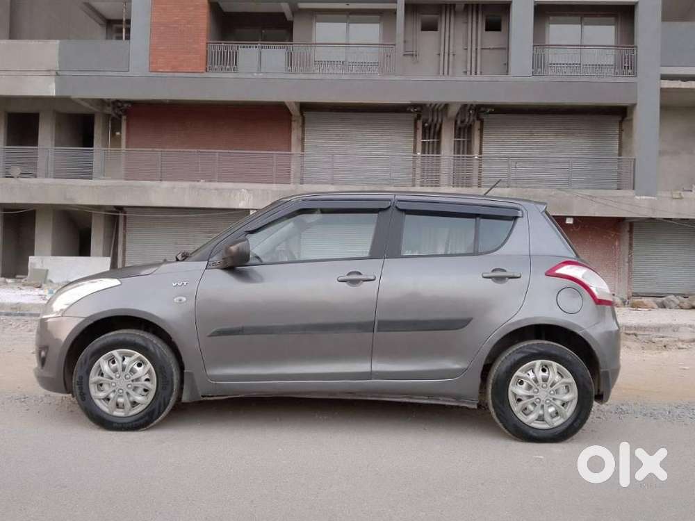 Maruti Suzuki Swift Lxi, 2016, Petrol