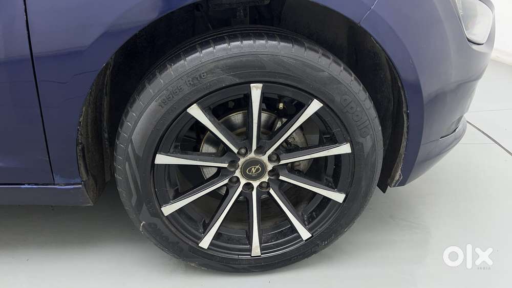 Tata Altroz 1.2 Xza Plus, 2022, Petrol