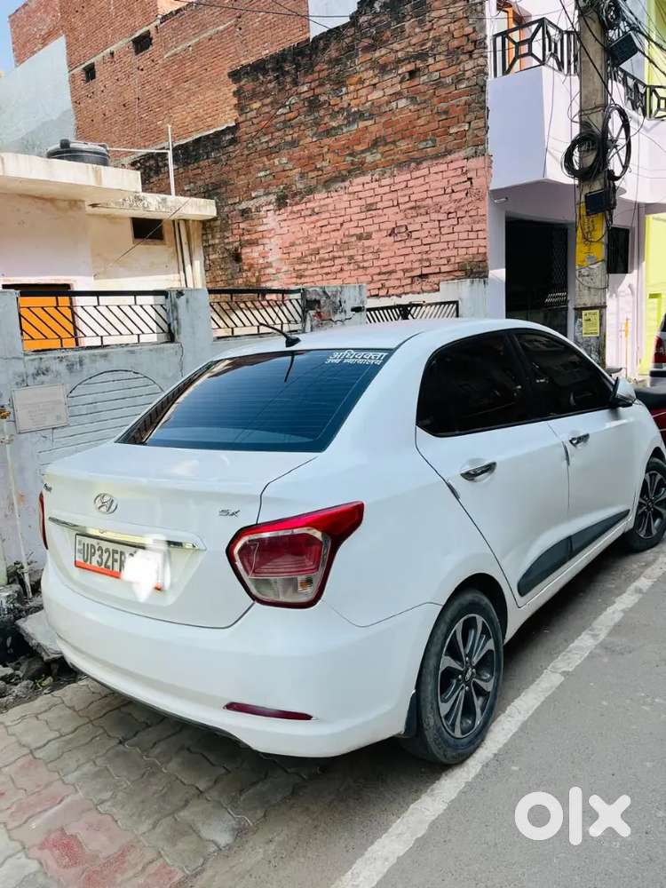 Hyundai Xcent 2015 Petrol 75000 Km Driven