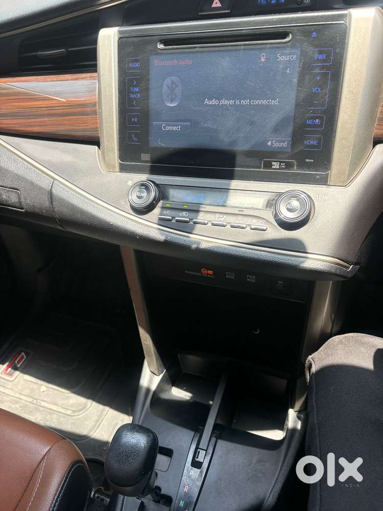Toyota Innova Crysta 2.8z Automatic, 2017, Diesel