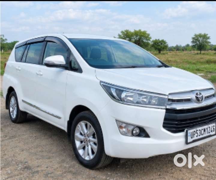 Toyota Innova Crysta 2.4 G Mt, 2017, Diesel