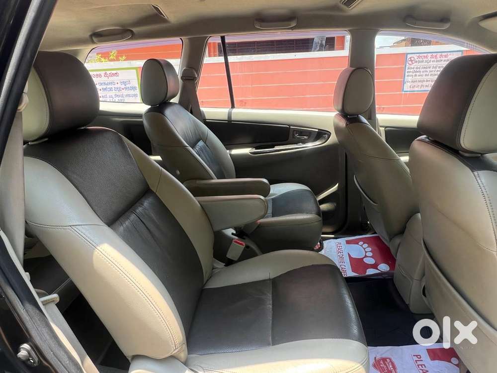 Toyota Innova 2.5 Zx 7 Str Bs-iv, 2014, Diesel