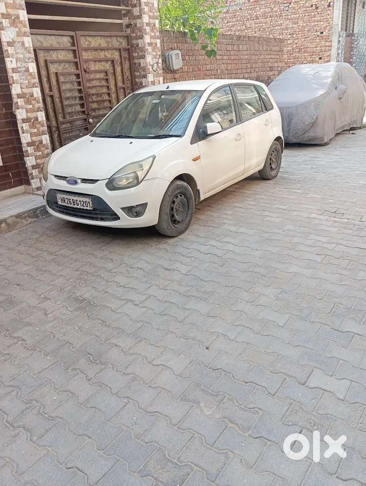 Ford Figo 2010 Manual Petrol + Cng