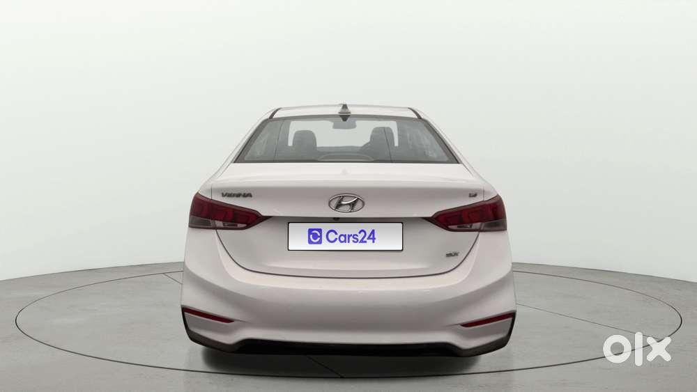 Hyundai Verna 1.6 Vtvt Sx, 2017, Petrol