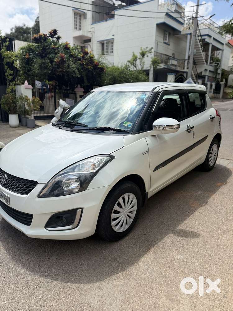 Maruti Suzuki Swift Vxi Optional, 2015, Petrol