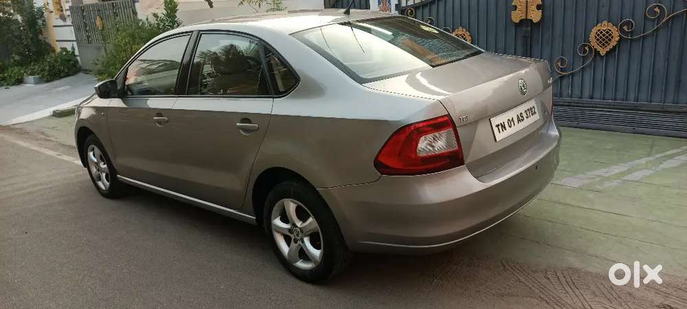 Skoda Rapid 2012