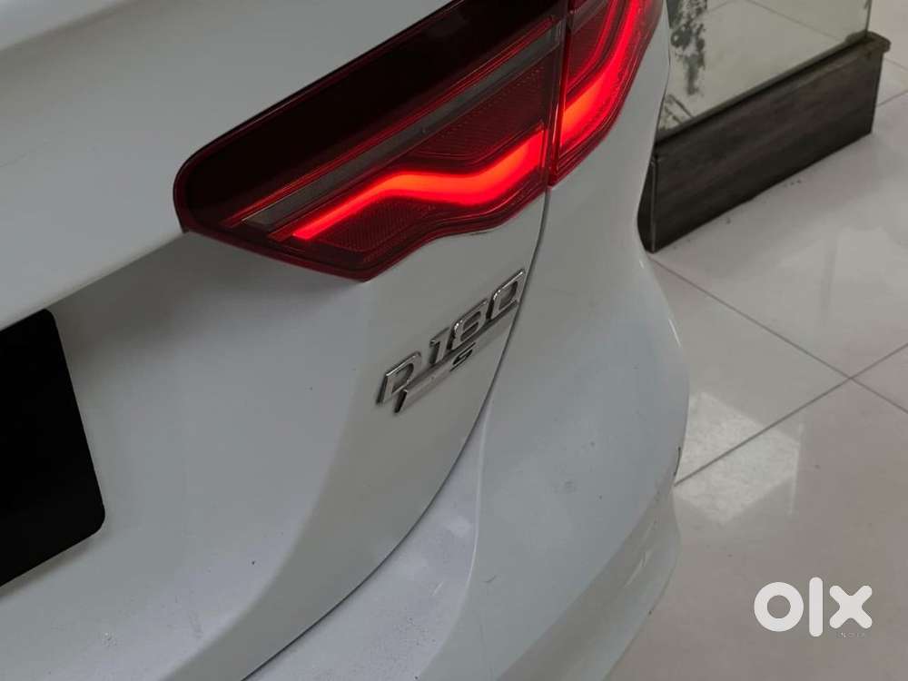 Jaguar Xe Portfolio, 2019, Diesel