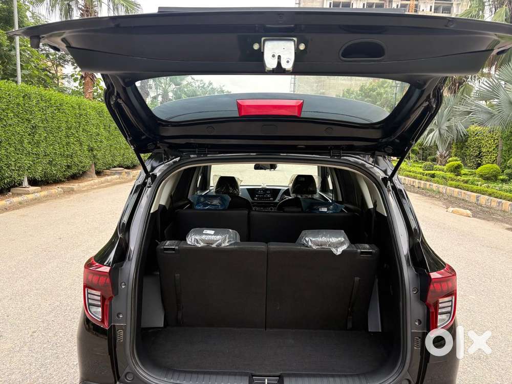 Kia Carens D1.5 6mt Premium 07, 2024, Petrol