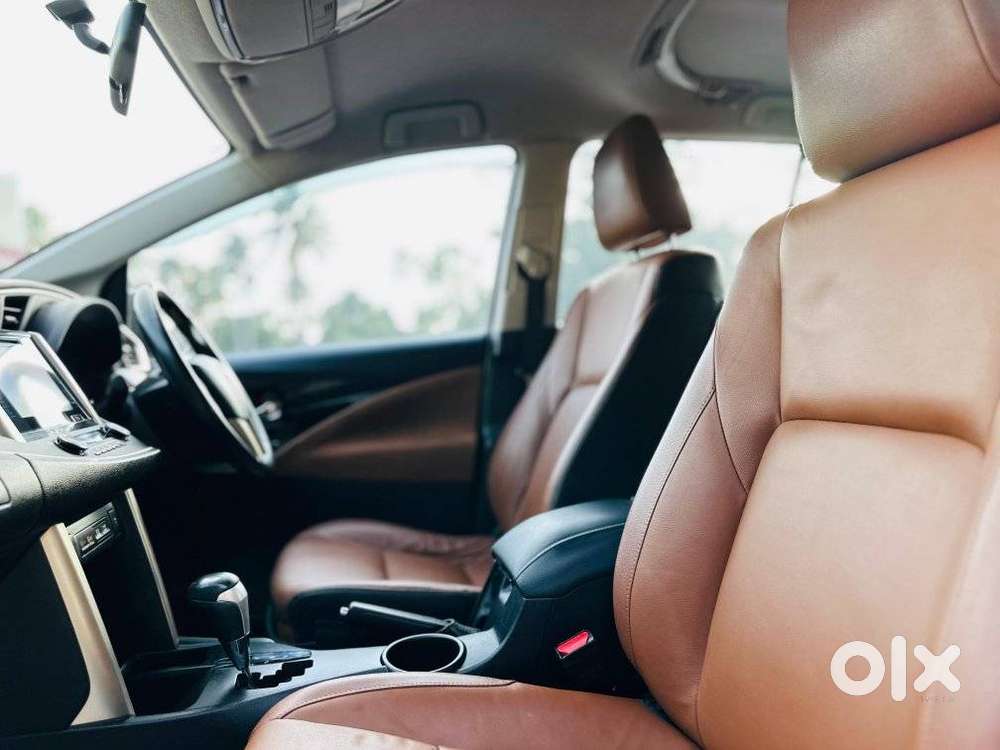Toyota Innova Crysta 2.8z Automatic, 2017, Diesel