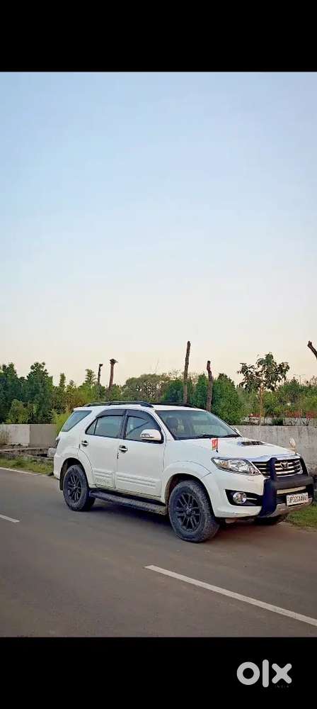 Toyota Fortuner 2016