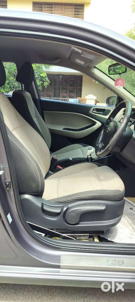 Hyundai I20 Petrol Asta, 2016, Lpg