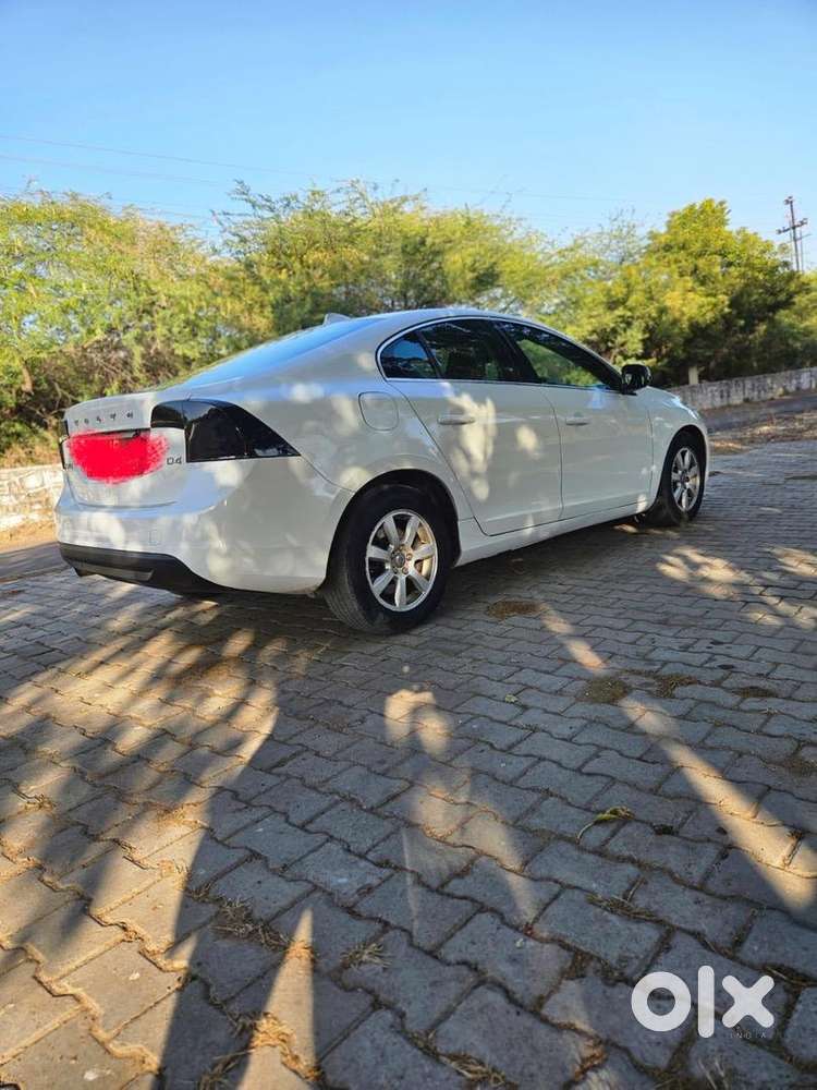 Volvo S60 2013 Diesel Well Maintained
