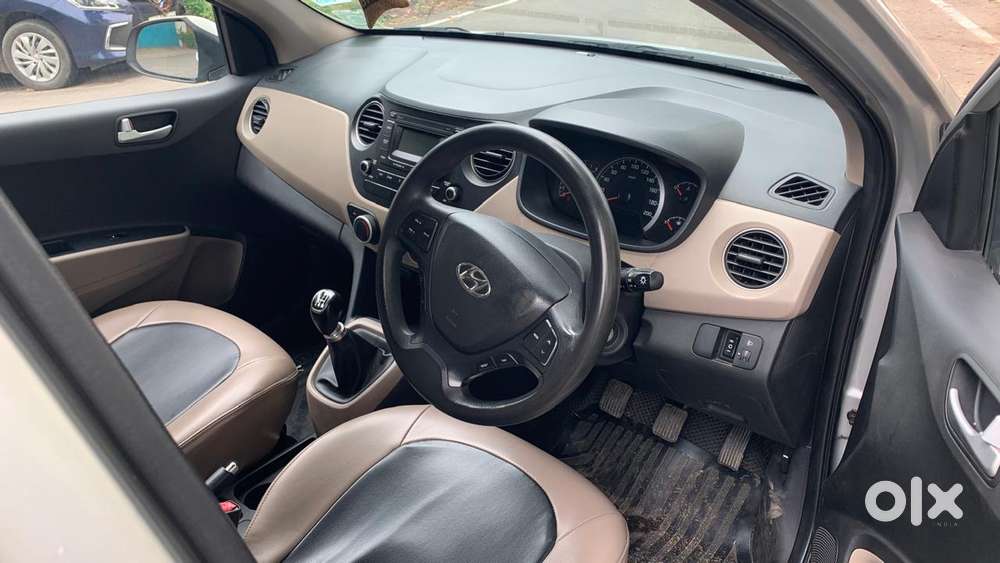 Hyundai Grand I10 Sportz, 2016, Petrol