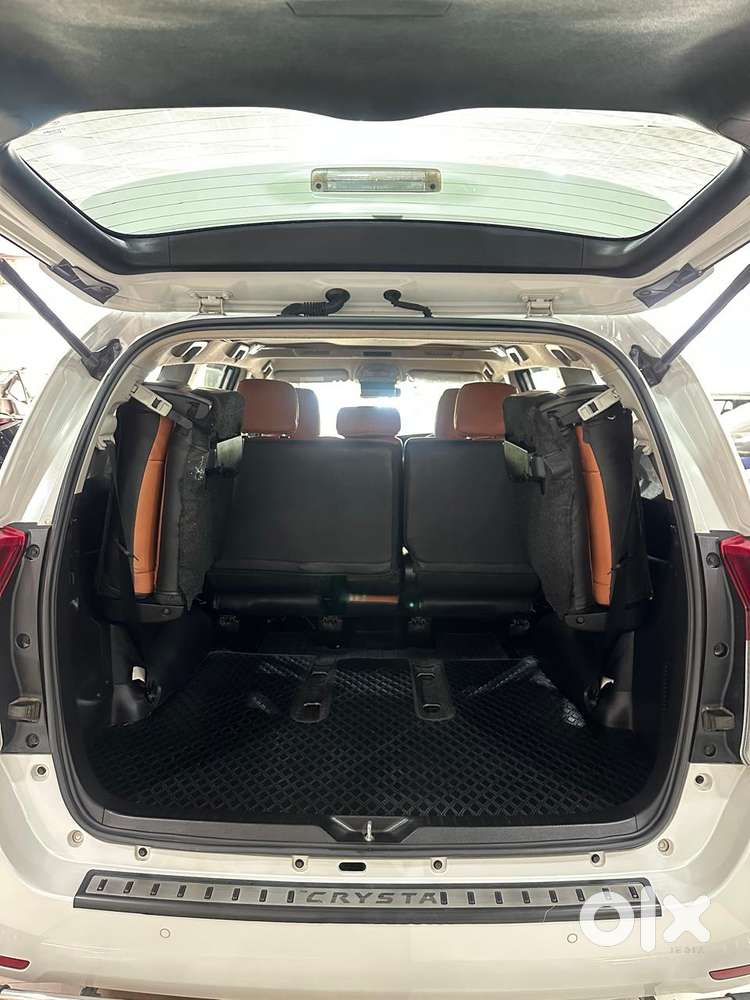 Toyota Innova Crysta 2.4 V, 2025, Diesel