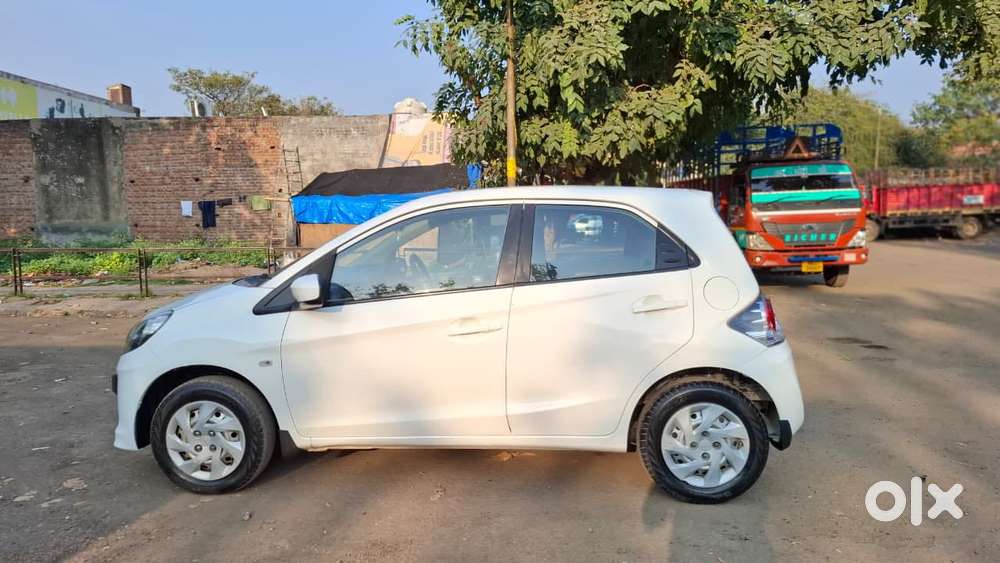 Honda Brio Vx Mt, 2014, Petrol