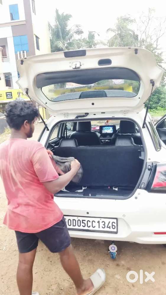 Maruti Suzuki Swift Lxi 2025